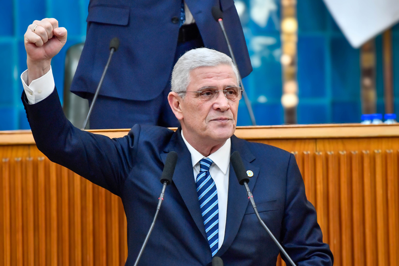 “Hepsi Bir Tarafta Toplasınlar Biz Tek Başına Üstlerinden Geliriz.”