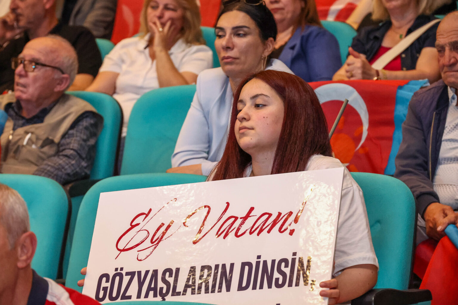 Tekirdağ’dayız: ”Milleti Türkiye’nin Her Yerinde Bayrak Gibi Ayağa Dikeceğim!”